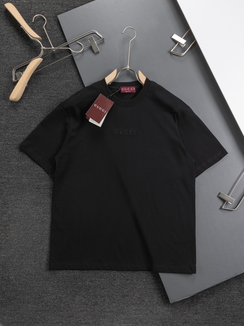 25SS Gucc! 🔥 | Exclusivo personalizado gucci, camiseta con pequeño logo bordado. Exquisita artesanía, cuello redondo, …