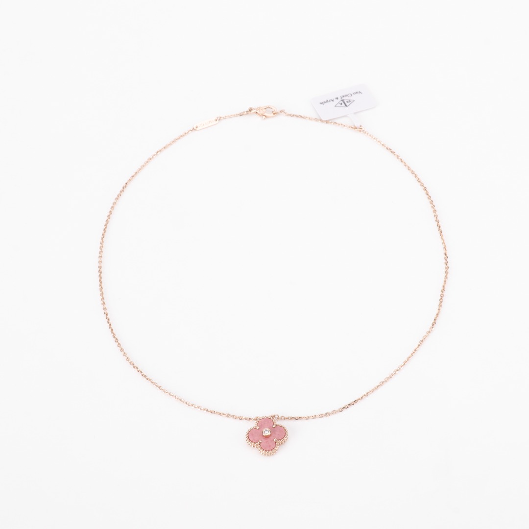 Van Cleef Arpels梵克雅宝VCA 四叶草五花项链 樱花粉 #纯银镀金版本 附全套包装,包装损坏扣除20元,谢谢谅解