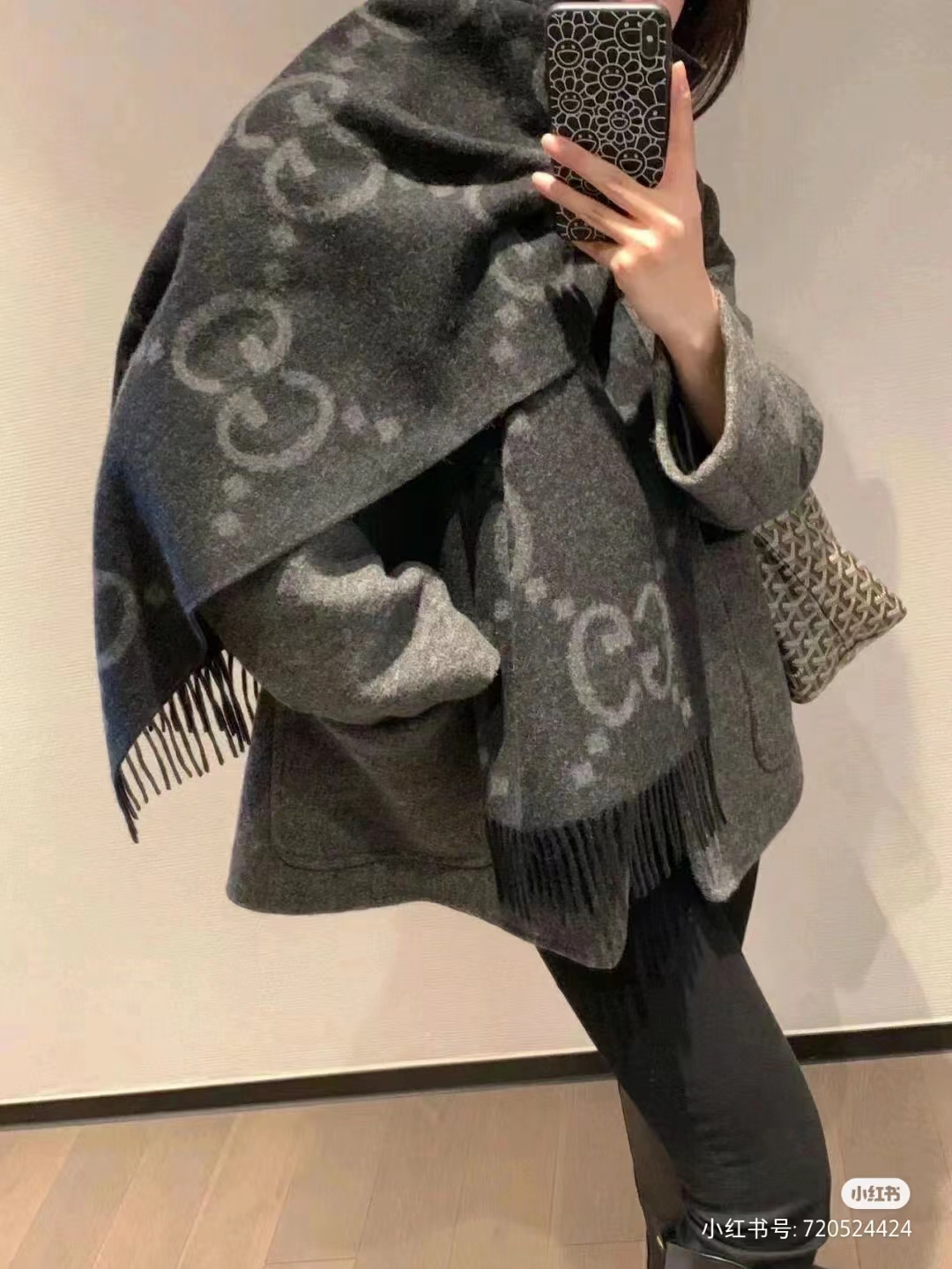 GUCCI古驰GUC 22FW 大GG双面提花长围巾  上身参考
古驰围巾