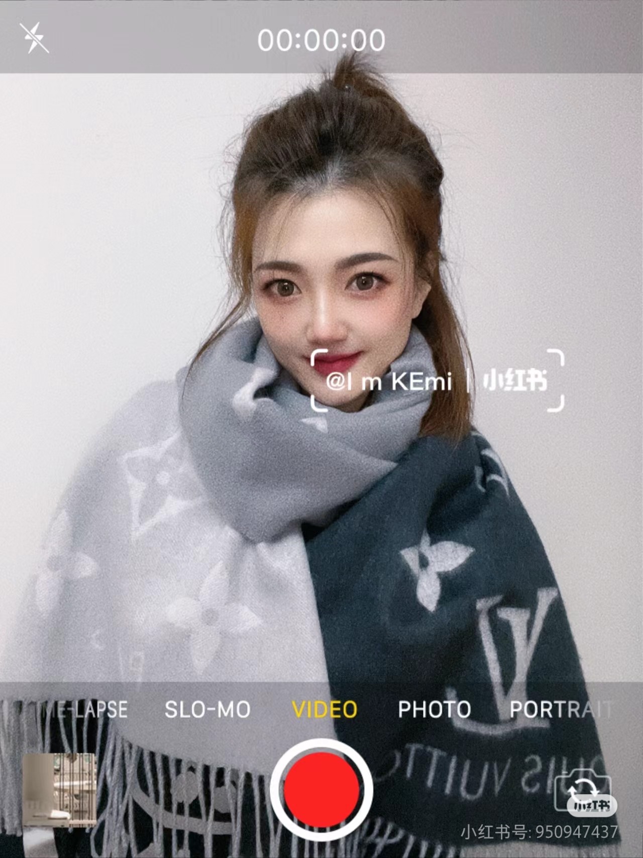 Louis Vuitton LV 渐变满印羊绒流苏围巾  上身参考
LV围巾