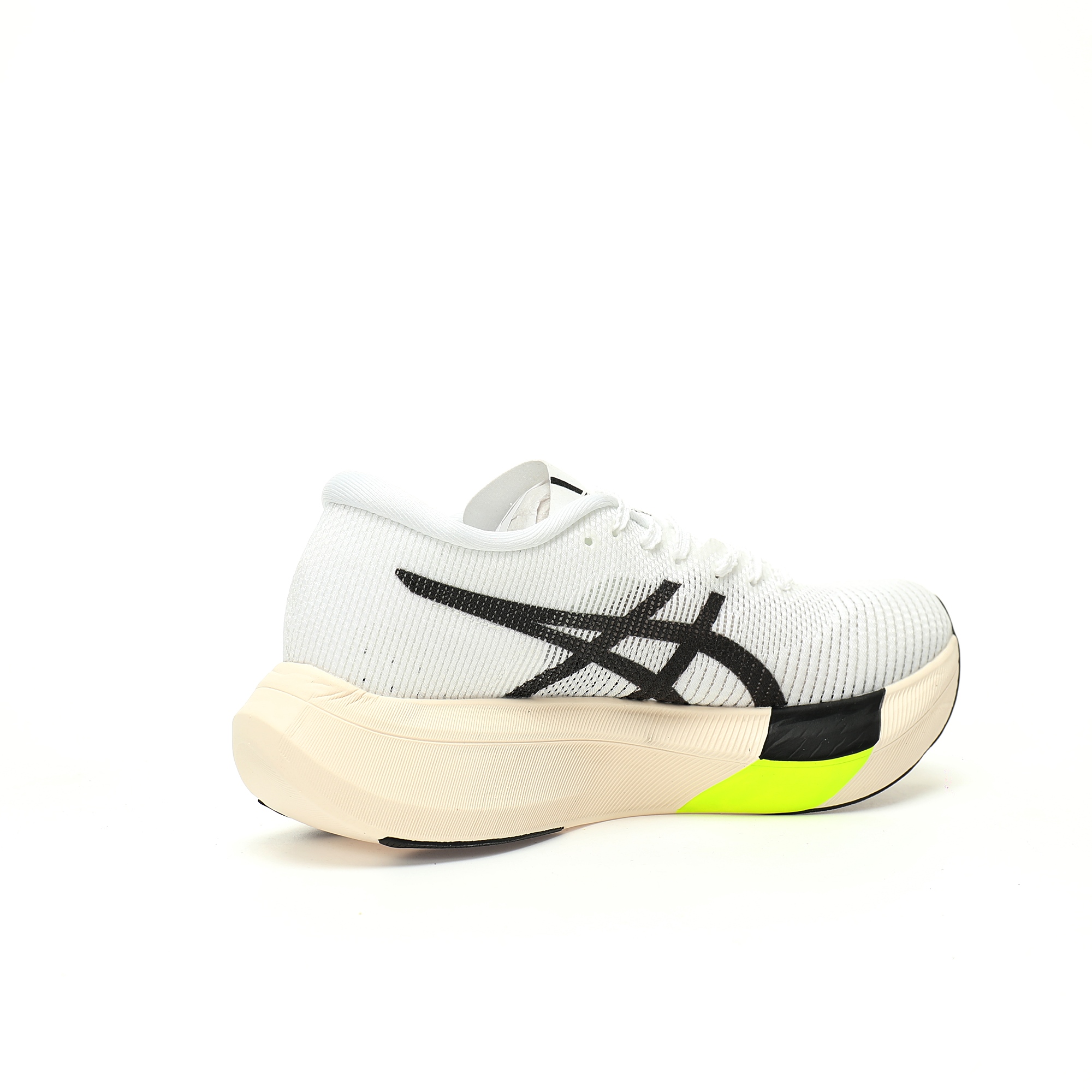 CX专供 纯原 【ASI】【新品实拍篇】升级N版#男鞋真标半码制#升级原楦开发版型#采用一体透气织绞综+压胶鞋面材质#鞋口圈柔软反绒皮材料#中底搭载FF Turbo Plus 泡棉缓震发泡工艺,支撑稳定#外置防滑耐磨大底片❗️日本专业跑鞋品牌-亚瑟士/Asics Metaspeed Sky Paris 进化版竞速马拉松巴黎系列低帮碳板竞速轻量透气缓震休闲运动跑步鞋“网织白黑”1013A123-100 尺码:39 40 40.5 41.5 42 42.5 43.5 44 45 亚瑟士/ASICS全新旗舰Metaspeed Paris碳板竞速系列跑鞋正式登场,难以置信的轻,匹配不同跑者的跑步习惯,让突破PB更舒适,解锁进速新可能。 Metaspeed Edge Paris更大的碳板弯曲弧度(呈勺形几何形状)配合定制化鞋头上翘曲线,帮助跑者在启动阶段更大限度地提高控制力和平稳性,强化向前推进力。