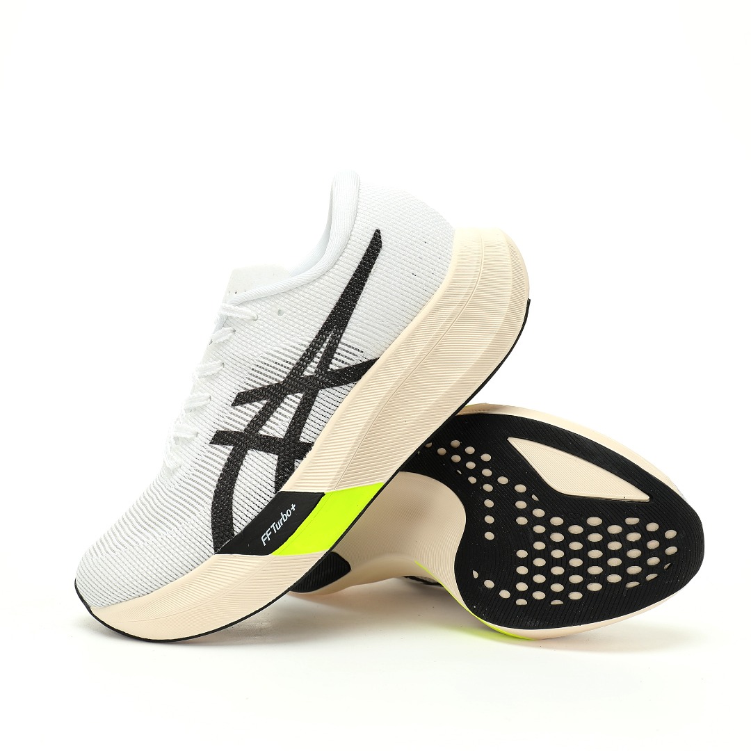 细节图
.
.
.
.
 CX专供 纯原
【ASI】【新品实拍篇】升级N版#男鞋真标半码制#升级原楦开发版型#采用一体透气织绞综+压胶鞋面材质#鞋口圈柔软反绒皮材料#中底搭载FF Turbo Plus 泡棉缓震发泡工艺,支撑稳定#外置防滑耐磨大底片❗️日本专业跑鞋品牌-亚瑟士/Asics Metaspeed Sky Paris 进化版竞速马拉松巴黎系列低帮碳板竞速轻量透气缓震休闲运动跑步鞋“网织白黑”1013A123-100
尺码：39 40 40.5 41.5 42 42.5 43.5 44 45
亚瑟士/ASICS全新旗舰Metaspeed Paris碳板竞速系列跑鞋正式登场，难以置信的轻，匹配不同跑者的跑步习惯，让突破PB更舒适，解锁进速新可能。 Metaspeed Edge Paris更大的碳板弯曲弧度（呈勺形几何形状）配合定制化鞋头上翘曲线，帮助跑者在启动阶段更大限度地提高控制力和平稳性，强化向前推进力。