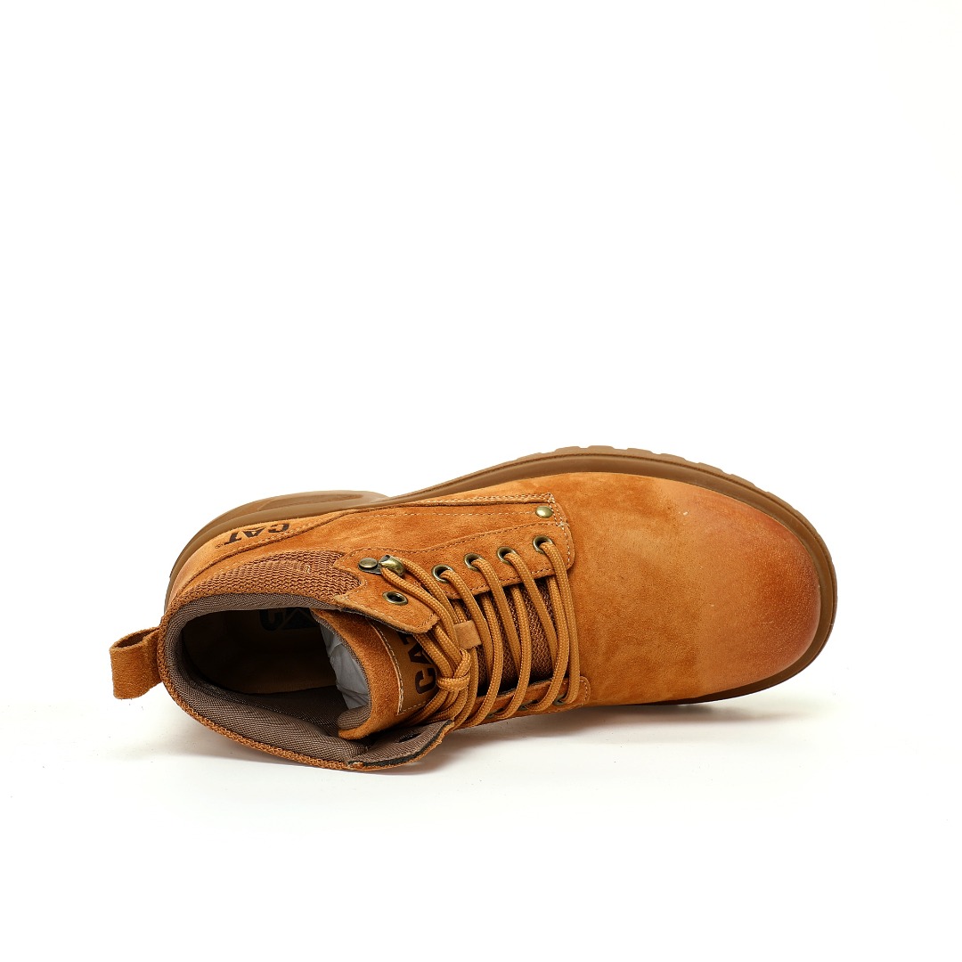 CX专供 独家纯原 【CAT】 【新品实拍篇】男鞋(皮鞋码,偏大一码!!)广东中山代工厂原产楦型#出口外贸订单#采用丝光猪巴革鞋面材质#轻量橡胶大底#正确原盒包装吊牌#完全还原ZP工艺❗️硬汉推土机品牌/卡特CAT Camel Miel Raz 米尔·拉兹矮帮系列男士系带百搭工装机车休闲马丁短靴“麂皮麦黄擦色”P721913 尺码:39 40 41 42 43 44(皮鞋码,偏大一码!!)