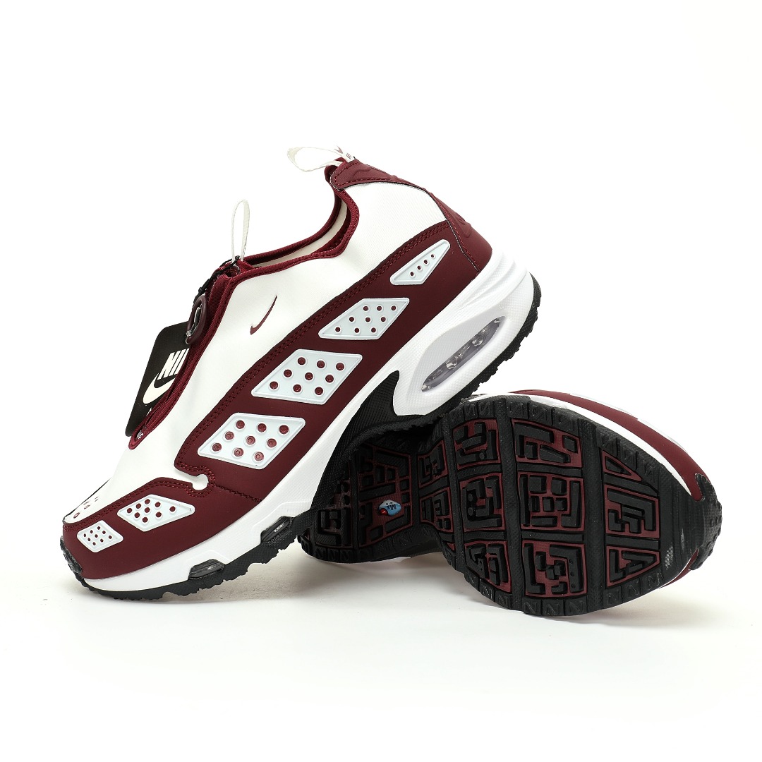 细节图
.
.
.
.
 CX专供 独家纯原
【NK】
【新品实拍篇】优选H版#男女鞋半码制#采用牛巴革组合弹力布鞋面材料#中底高弹MD缓震组合开窗式Air气垫装置#外置防滑耐磨橡胶大底❗️这双经典阔别多年回归！耐克Nike Wmns Air Max SNDR Sunder"Night Maroon"森德系列低帮气垫百搭增高休闲运动慢跑鞋“酒红白黑”FZ2068-003
尺码：36 36.5 37.5 38 38.5 39 40 40.5 41 42 42.5 43 44 45 46
创新 Air Max SNDR 自 1999 年便走在时代尖端，如今强势回归，气势更胜以往。从鞋跟周围的稳固贴合感到拉鍊鞋罩，这款传奇运动鞋不断打破框架。以张力十足的配色混搭黑色装饰片与活力四射的活力粉鞋罩。经典反光缝片与亮眼白色形成抢眼对比效果。鞋跟还配有 Max Air 缓震系统，前足则以 Nike Air 打造卓越弹力和舒适度。拉开鞋罩拉鍊，即露出「6453」字样，向 Nike 全球办公室电话号码的末 4 码致敬，这一组数字可在电话键盘上拼出英文字母的 N-I-K-E。