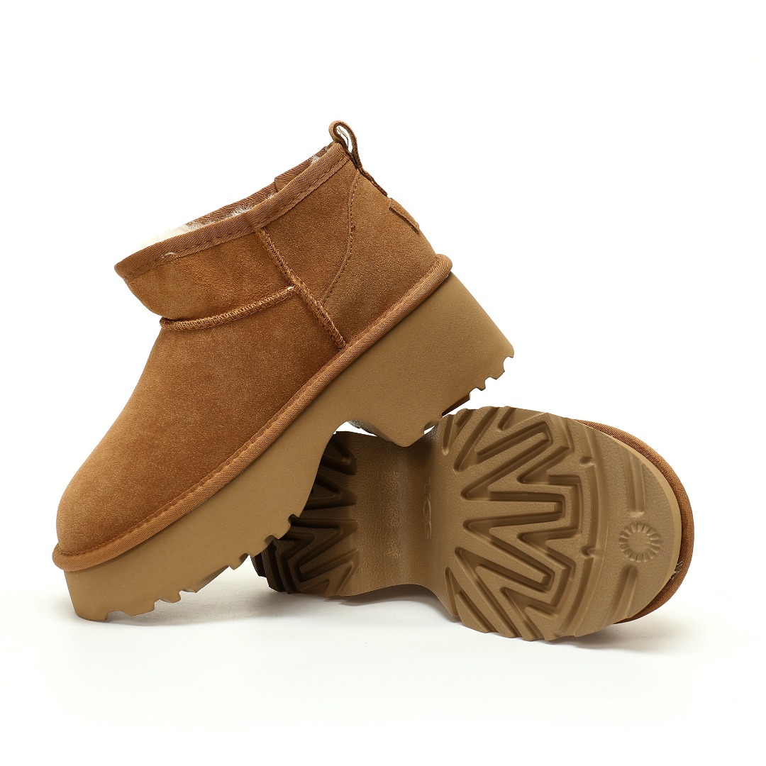 细节图 . .. . . 🔥双11预热特惠🔥CX专供 独家纯原 【UGG】原xx 【新品实拍篇】优选D版#女鞋采用翻毛皮鞋面材质#内嵌人造羊毛毛绒里衬和鞋垫,保暖锁热#内嵌可拆卸植入式羊毛鞋垫#加厚6.99厘米Treadlite轻翼科技外底-优质的防滑,耐磨性,和良好的弹性❗️秋冬新款,美国轻奢品牌🐑UGG W Classic Ultra Mini New Heights 新高地系列迷你加厚款轻量化休闲运动人鱼超短靴“栗子棕加绒”1158311-MDSD ⚠️尺码：35.36.37.38.39.40