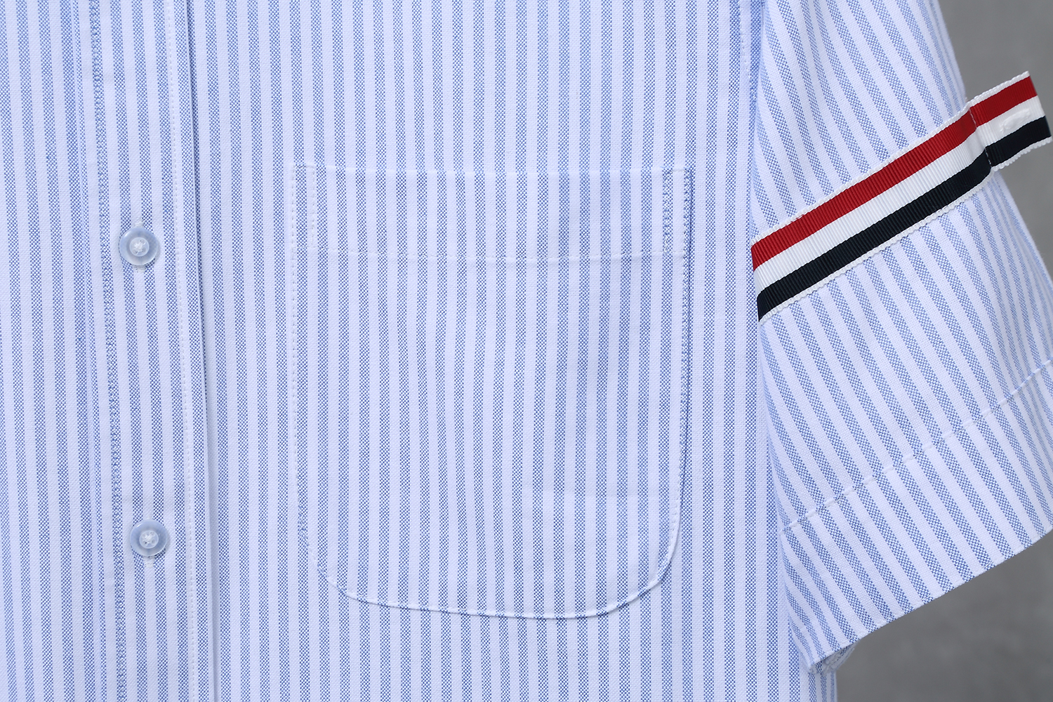 TB Thom Browne Blue Grey Striped Short-Sleeve Shirt with Double-Sleeve Belt - 图片 7