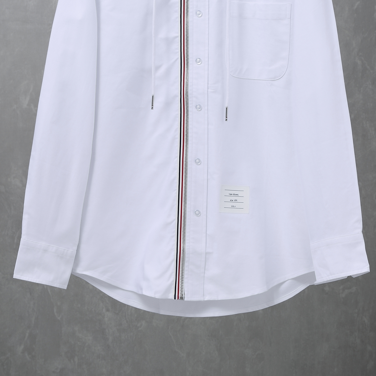 Tom Browne: Luxe New Collection Featuring Tiara-Chained Shirts and Oxford Swipe Coats - 图片 5