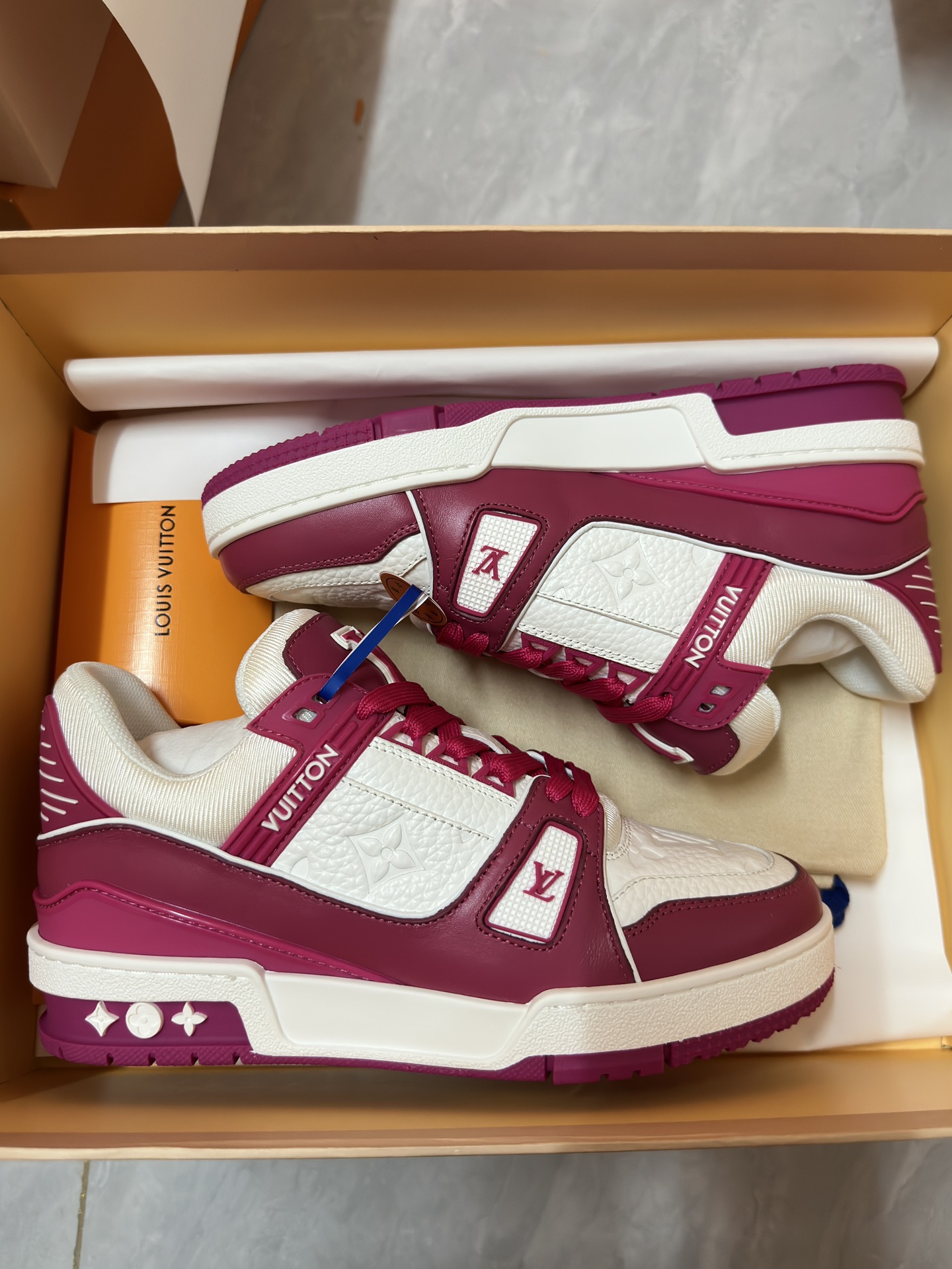 Alternative view of Louis Vuitton Sneakers 13483
