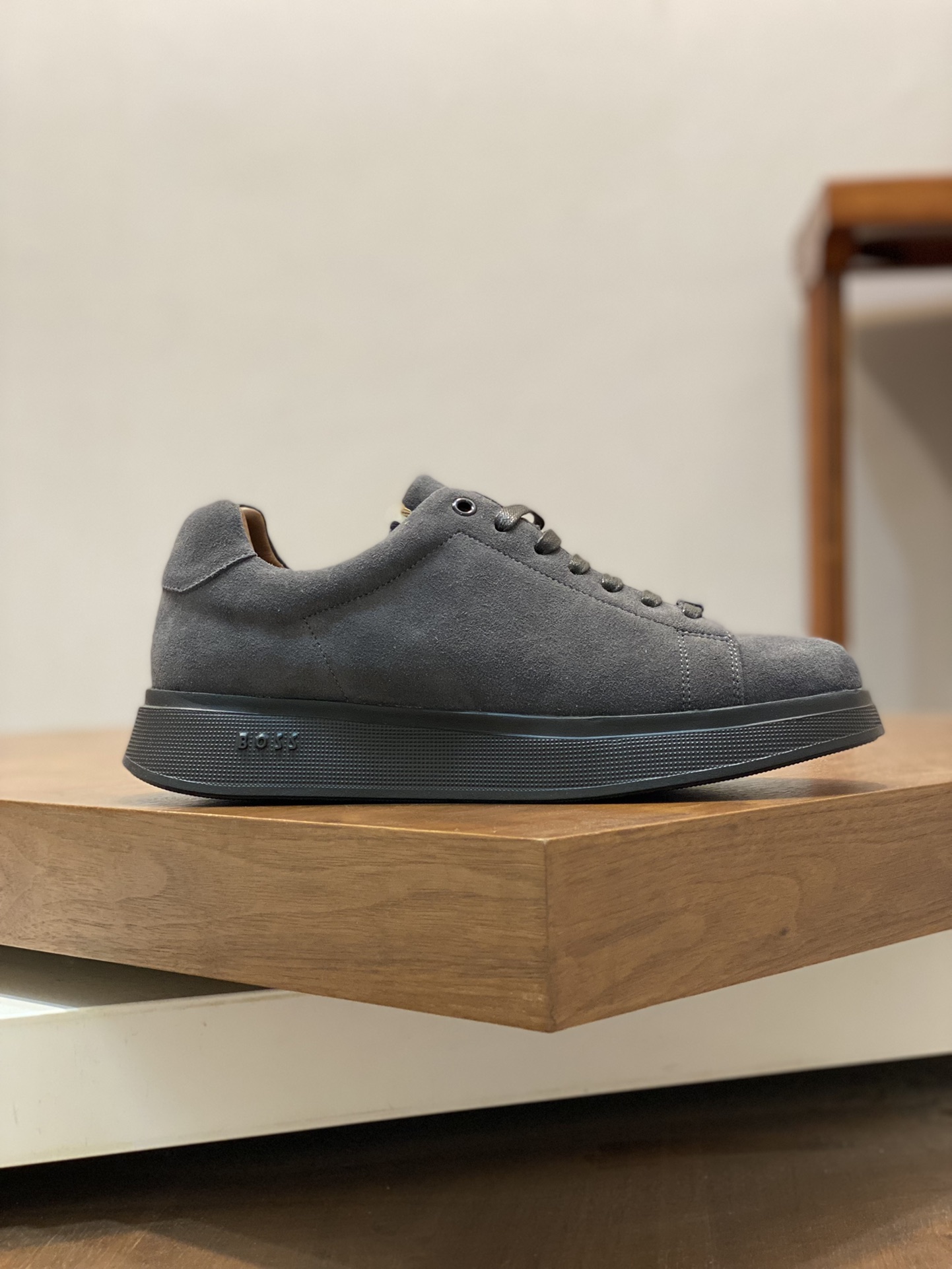 Alternative view of Sneakers 13456