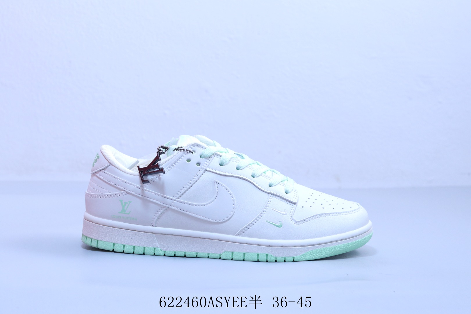 Nike Nike SB Dunk Low Pro 复古低帮 休闲运动滑板板鞋白绿 LV 622460ASYEE半 36-456