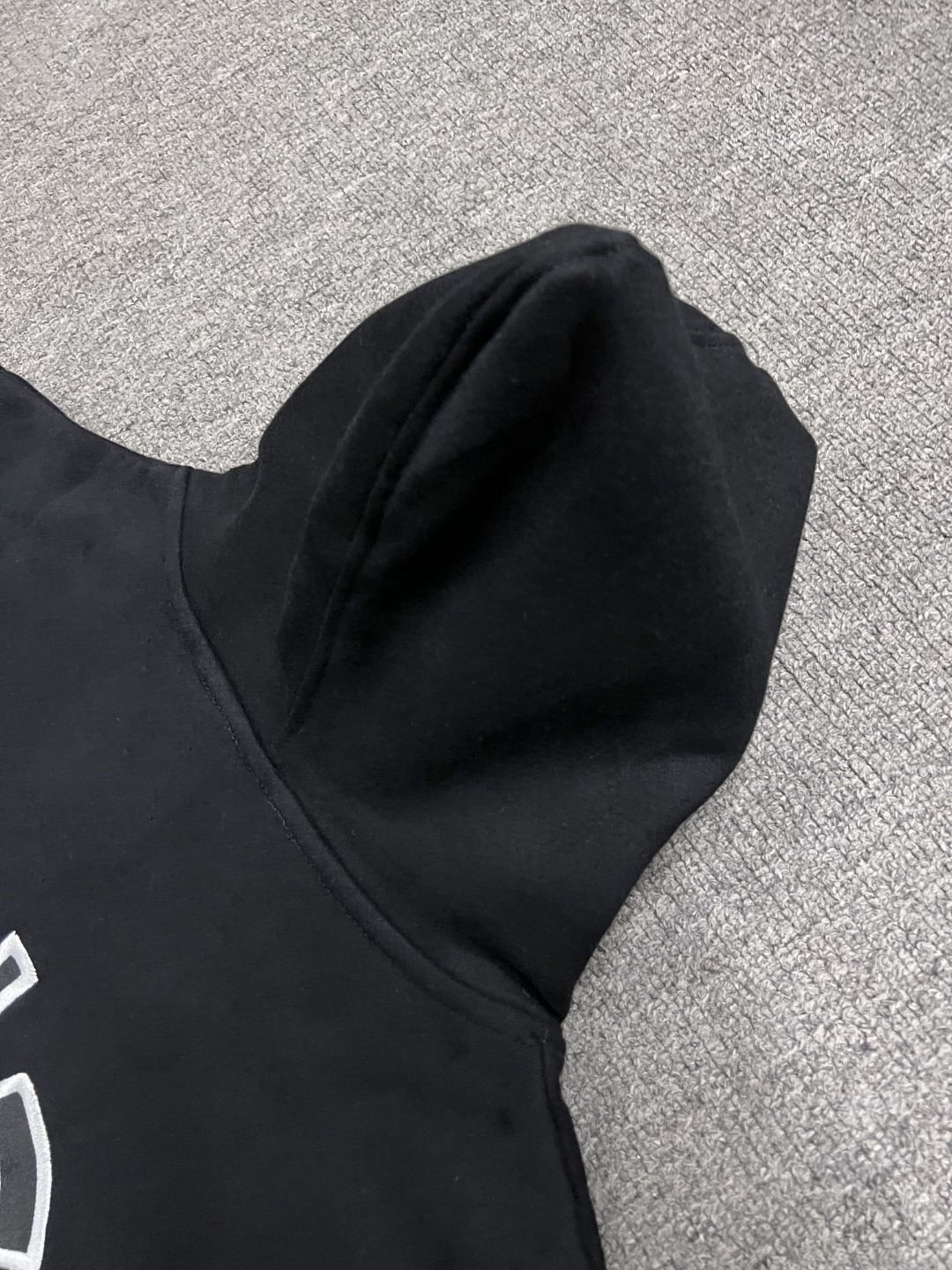 Product Overview: Black Velvet Hooded Carner Jacket in 360g Wool, Sizes S to XL - 图片 9