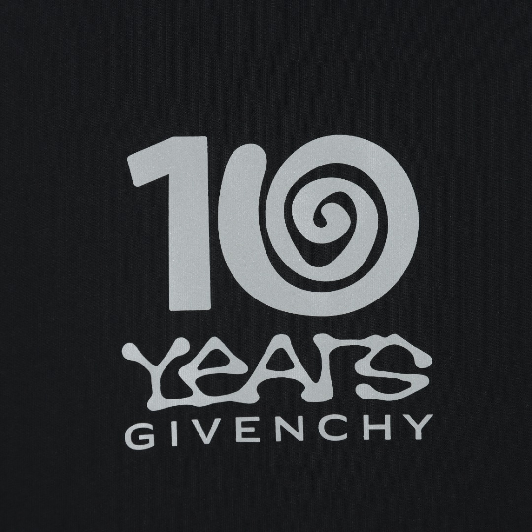 GIVENCHY/纪梵希GVC 胸前反光字母手掌脚丫印花短袖T恤