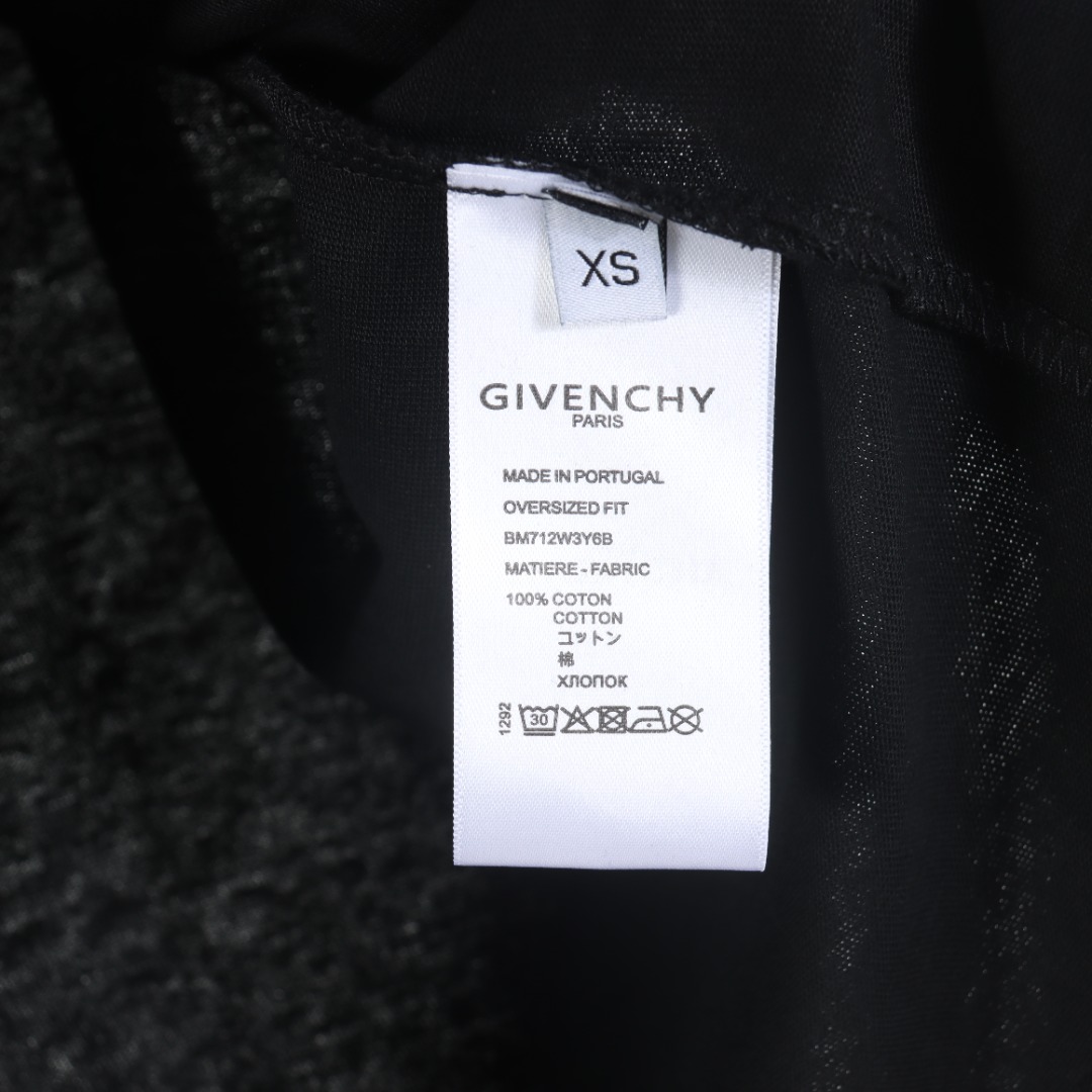 GIVENCHY/纪梵希GVC 胸前反光字母手掌脚丫印花短袖T恤