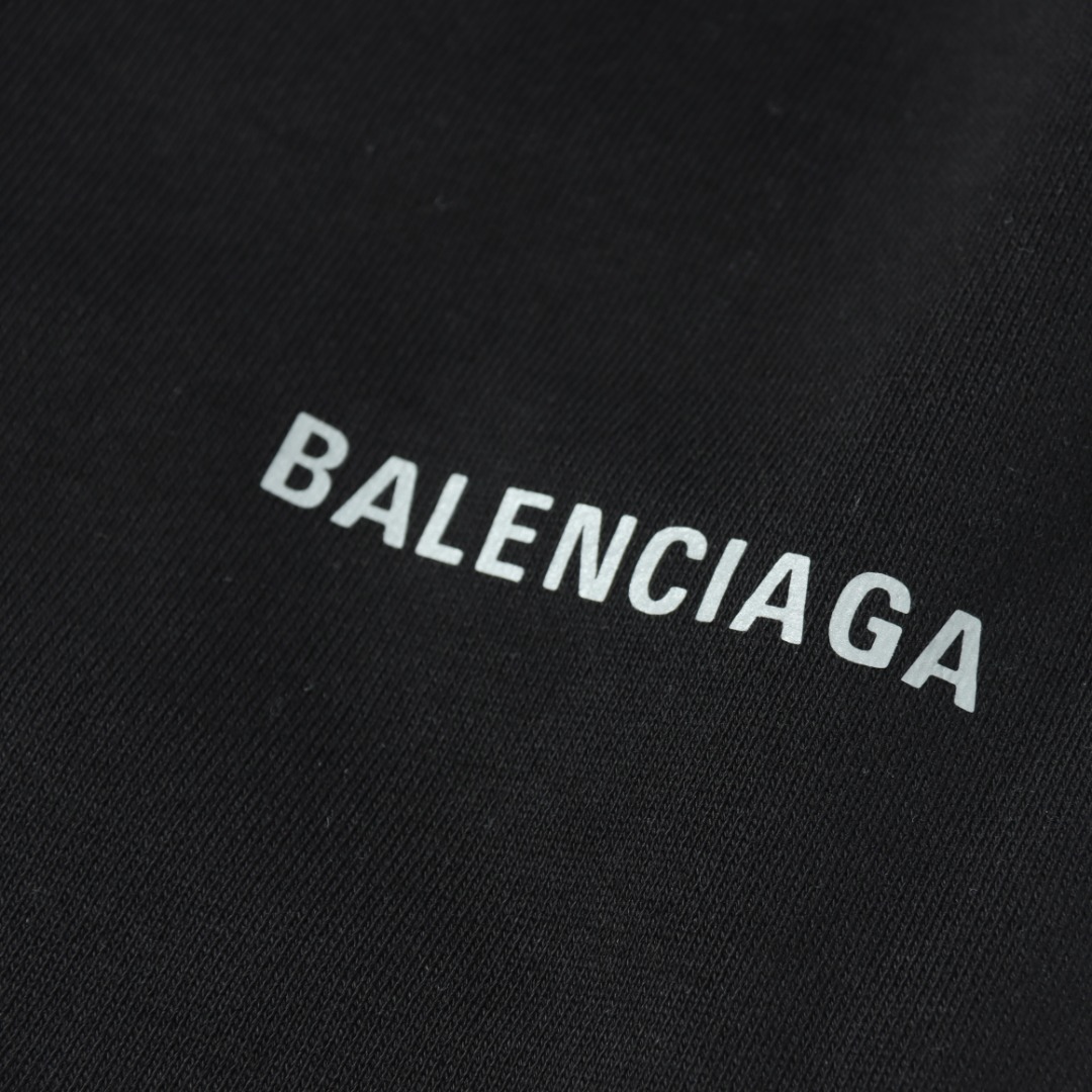 200 BALENCIAGA/巴黎世家BLCG 3M反光字母短裤