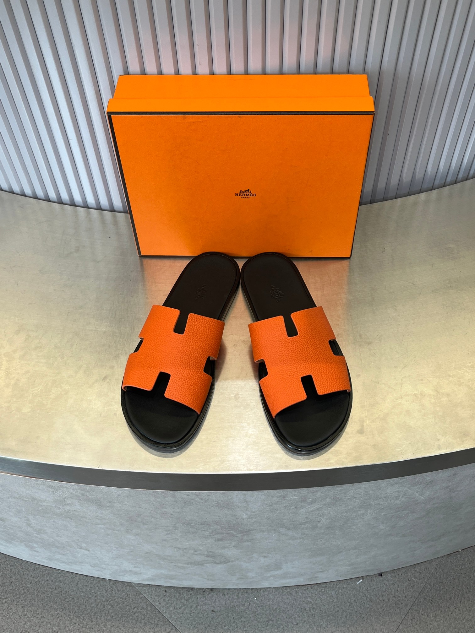 Hermes AAA+
 Scarpe Pantofole Replcia a buon mercato dalla Cina
 Uomini Cuoio genuino