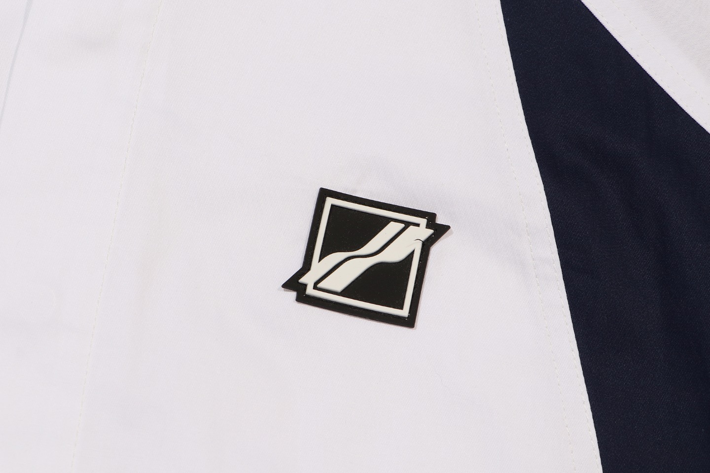 ON 626, CUT UP THE LONG SKET. NUMBER S M L CYAN, WHITE. - 图片 5