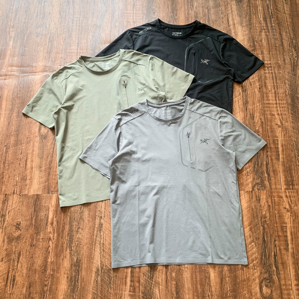 Arcteryx Kleding T-Shirt Zwart Groen Grijs Splijten Katoen Polyester Zomercollectie Korte mouw