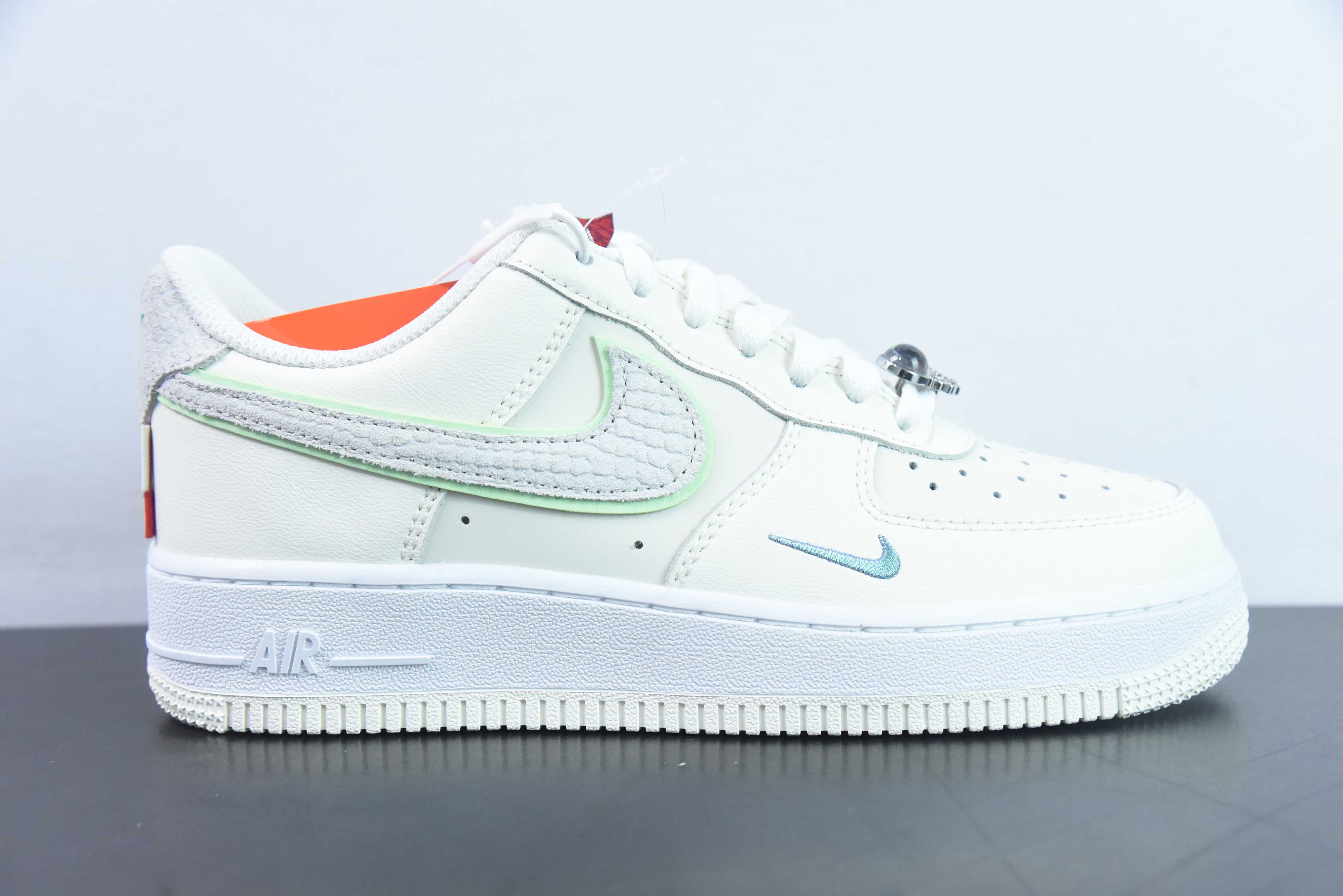 YAL97395333 NK Air Force 1 '07 Low Edición especial Año del Dragón, zapatilla casual de caña baja Air Force O…