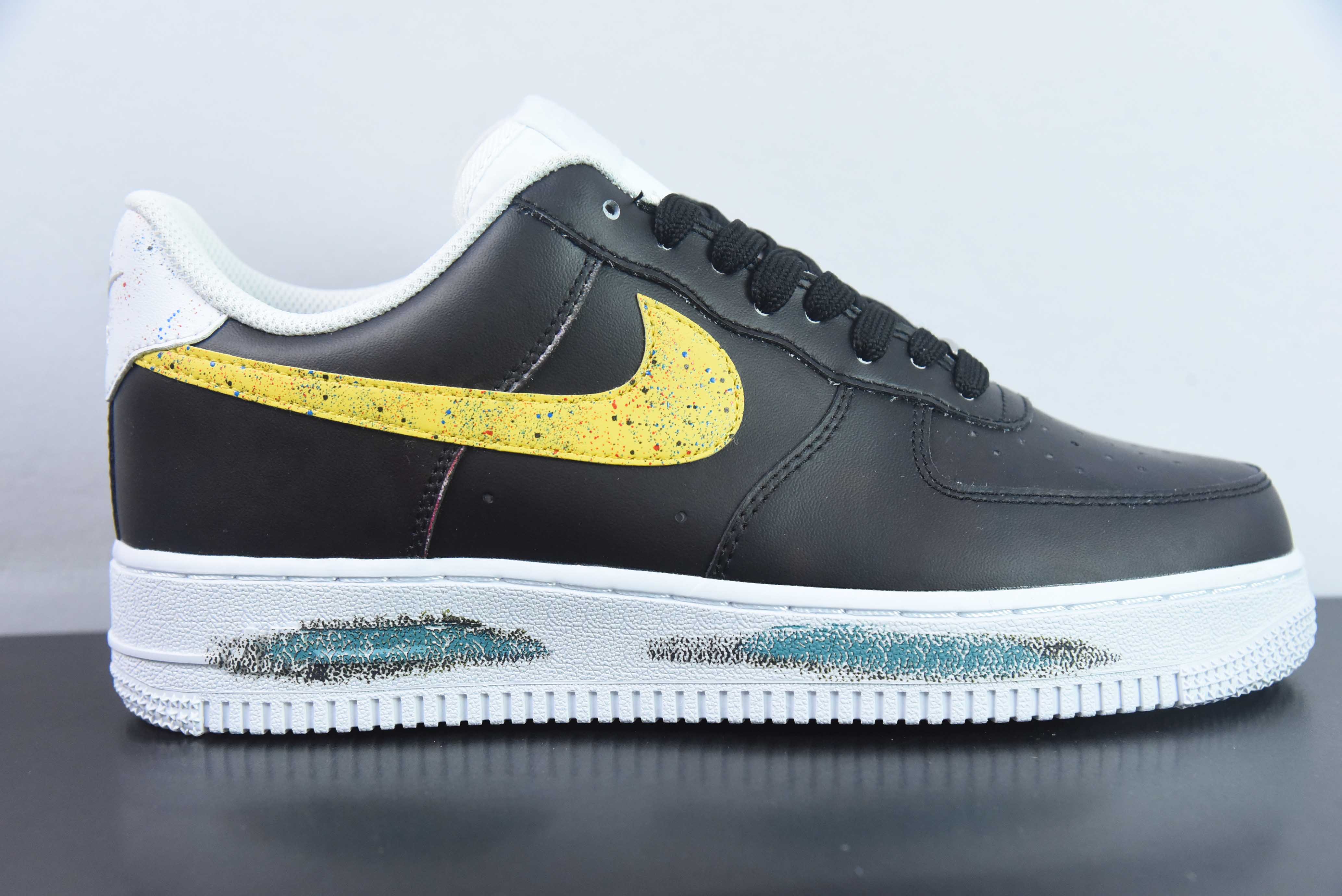 UAZ53824943 Nike Air Force 1 '07 Low "Graffiti termocrómico", Air Force 1 de caña baja para deporte y ocio, n…
