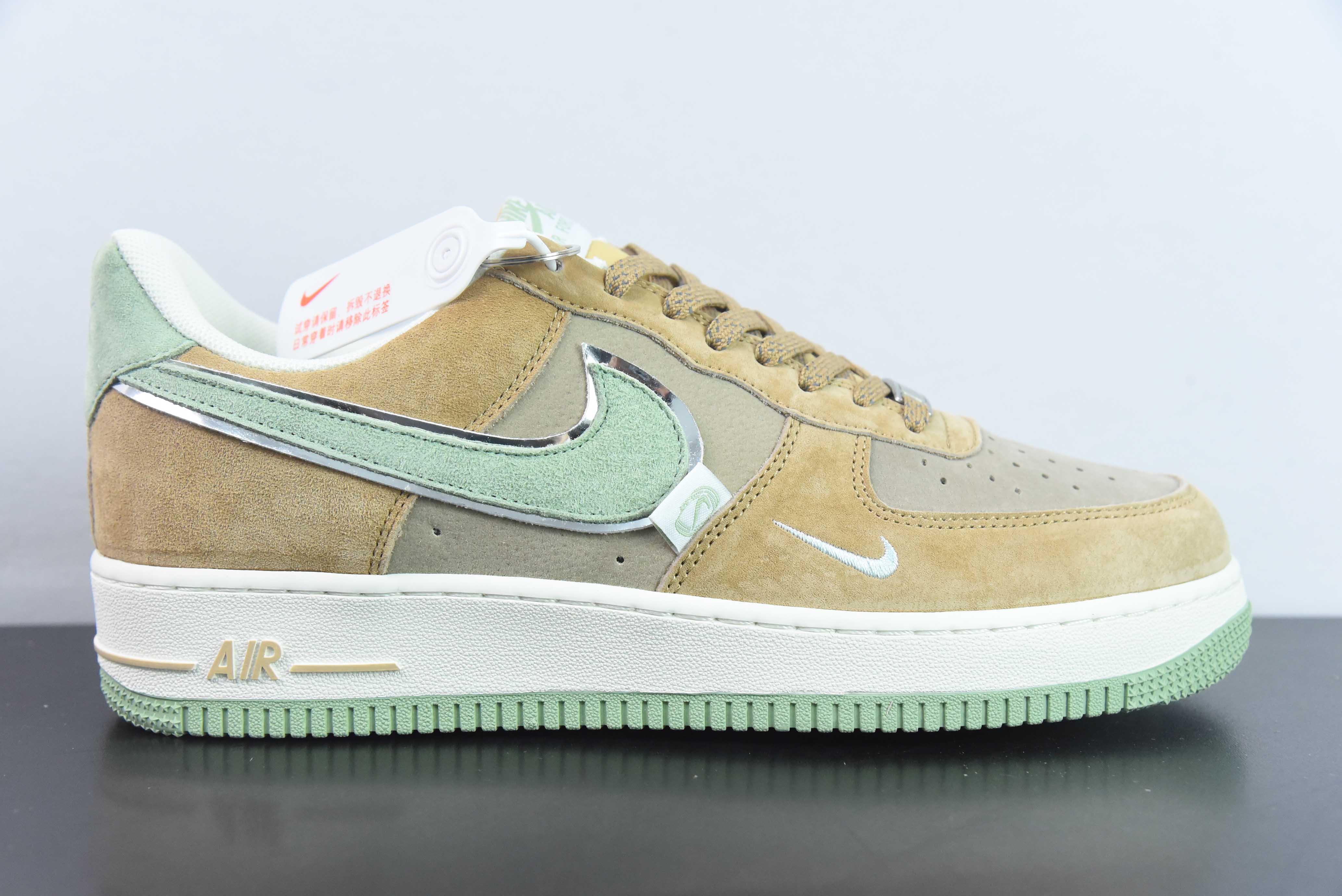 OAU11839549 NK Air Force 1´07 Low, Air Force 1 de caña baja versátil para deporte y ocio, número de artículo:…