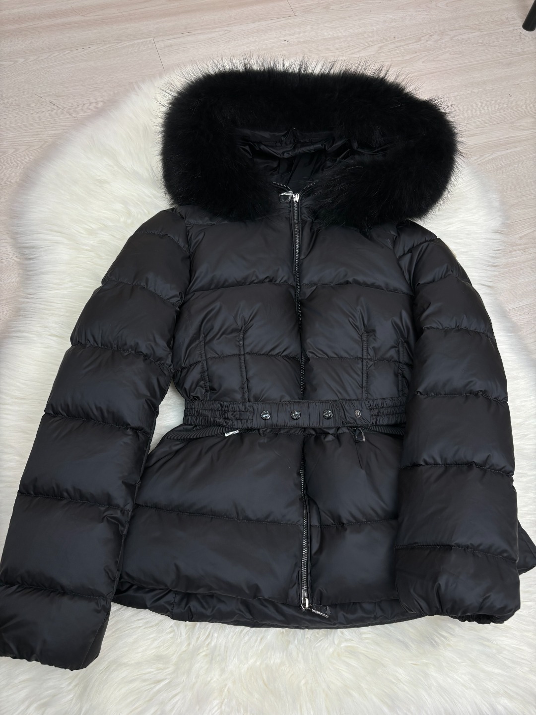 Top Moncler women's down jacket with fur collar, size 1234-Big cat