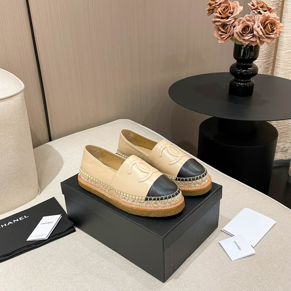 NO:470299,Chanel Chanel classic fisherman shoes top version size 35-40 (34 41 42 can be customized, non-return and exchange) supports traceless one-piece delivery, fisherman shoes, chanel, chanel, espadrilles19860909Chanel香奈儿经典渔夫鞋 顶级版本 码数35-40（34 41 42可定做,不退换）支持无痕 一件代发,渔夫鞋,chanel,chanel,espadrilles,Women's Shoes