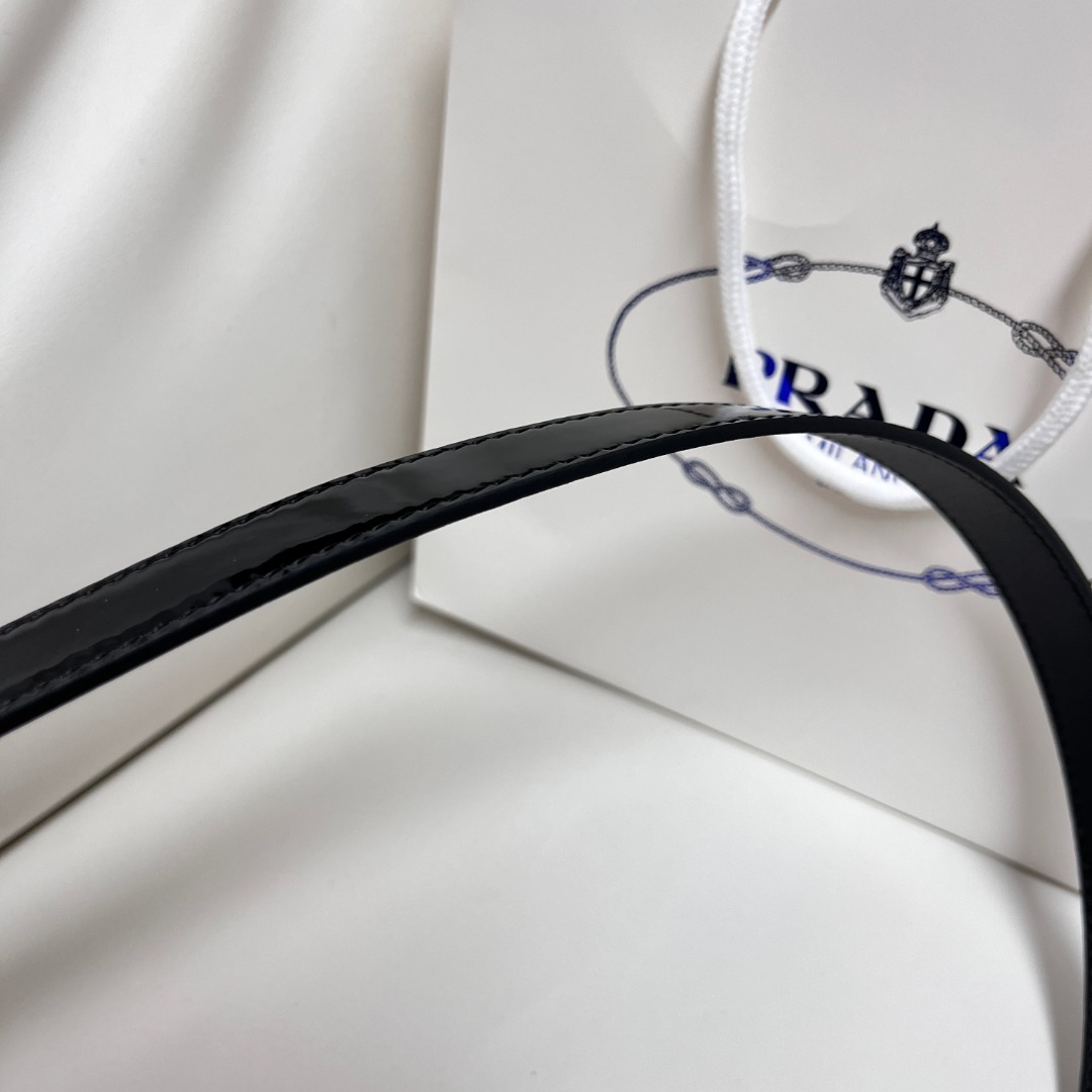Prada Saffiano Leather Belt with Triangle Buckle | Classic Design 9 o 1i23fed9c106k1ftllcb13r4189i41