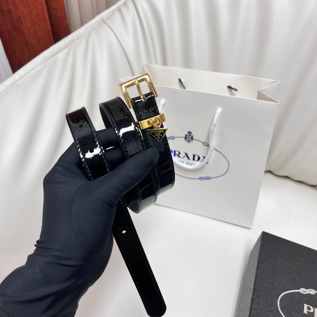Prada Saffiano Leather Belt with Triangle Buckle | Classic Design 10 o 1i23fed9d7o0jvc1ubkrus1sp642
