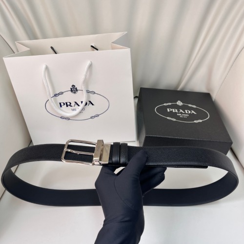 Elegante Cinturón Reversible de Piel Saffiano Prada con Hebilla de Metal 1 Elegante Cinturón Reversible de Piel Saffiano Prada con Hebilla de Metal