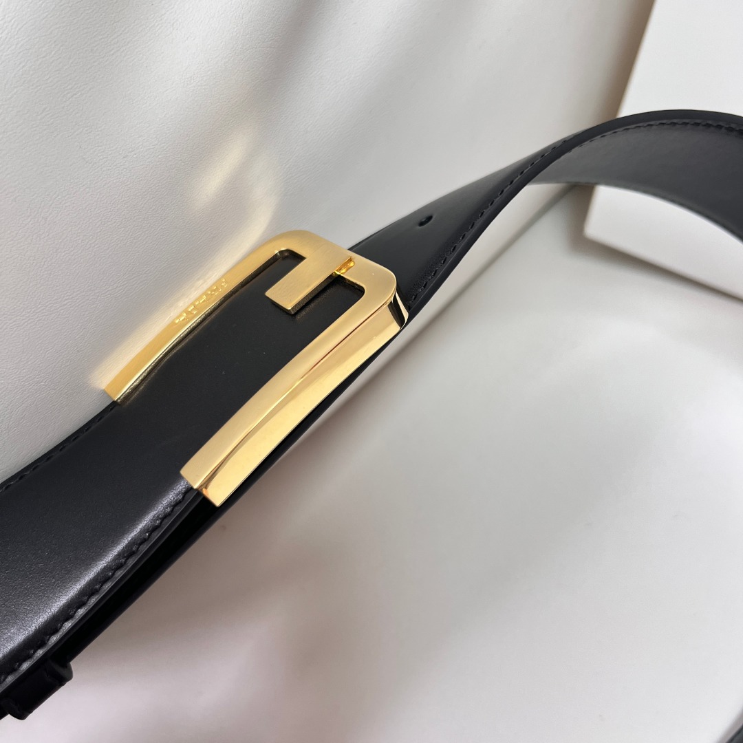 Prada Men's Leather Belt with Gold-Tone Buckle, 4.0 cm Width 3 o 1i66ol0bj1l31v211pr1b531mkb25
