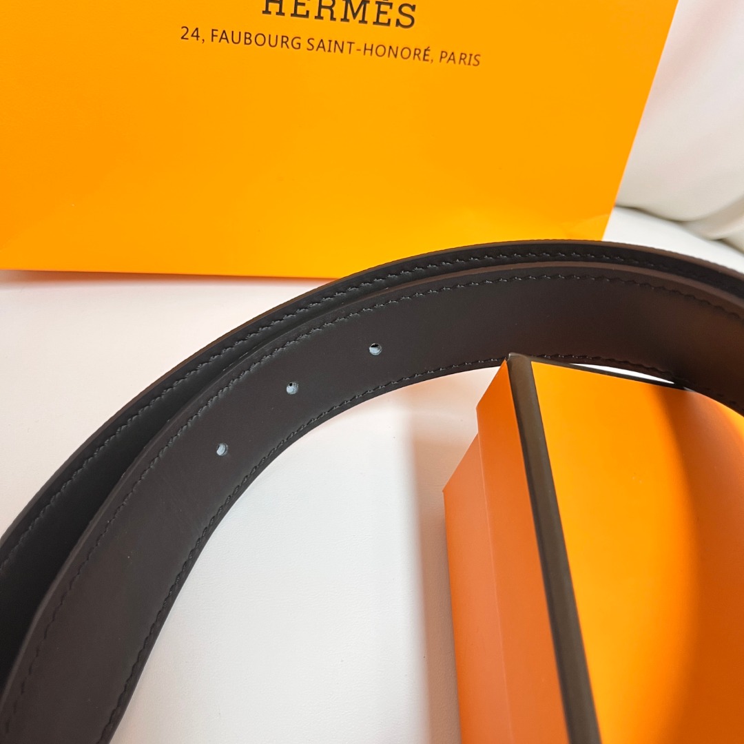 Hermes Reversible Leather Belt with H Buckle, White/Black, 3.2cm Width 10 o 1i6oorrvmfef1utslg6127pfgul