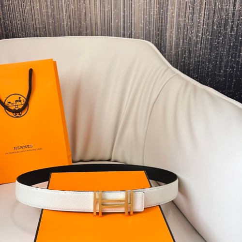 Hermès Riem met H-gesp - Stijlvolle lederen riem van topkwaliteit (3.2 cm) 1 Hermès Riem met H-gesp - Stijlvolle lederen riem van topkwaliteit (3.2 cm)