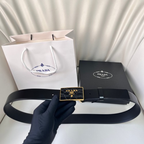 Elegante Cinturón Prada de Piel Saffiano con Hebilla de Diseño Exclusivo 1 Elegante Cinturón Prada de Piel Saffiano con Hebilla de Diseño Exclusivo