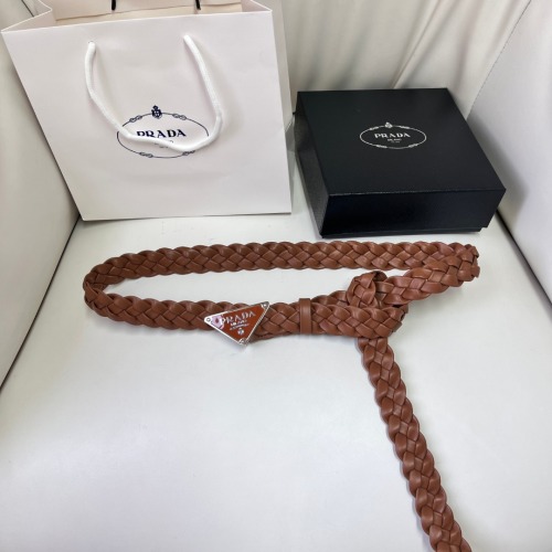 Prada Cinturón Trenzado con Hebilla de Logo, 2.5 cm de Ancho 1 Prada Cinturón Trenzado con Hebilla de Logo, 2.5 cm de Ancho