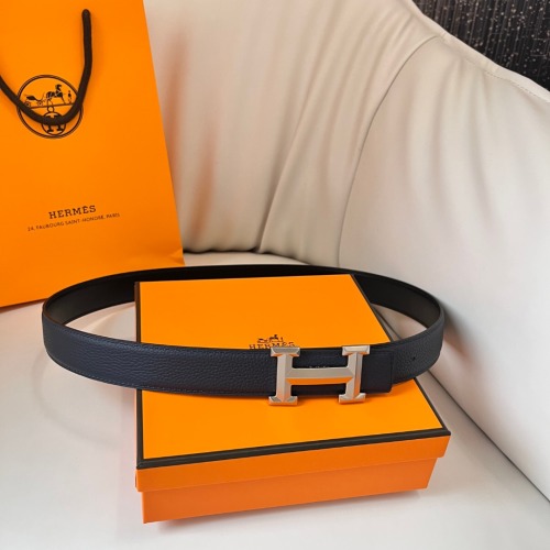 Hermes H Belt Buckle with Leather Strap, 3.2cm - Stylish and Luxurious 1 Hermes H Belt Buckle with Leather Strap, 3.2cm - Stylish and Luxurious