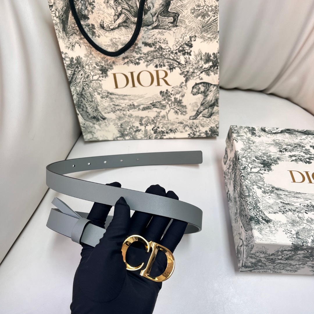 Dior 2.0cm Women's Belt with CD Buckle - Exquisite Leather & Enamel Design 6 o 1ickqvouvjais9n1av0dda8jp42