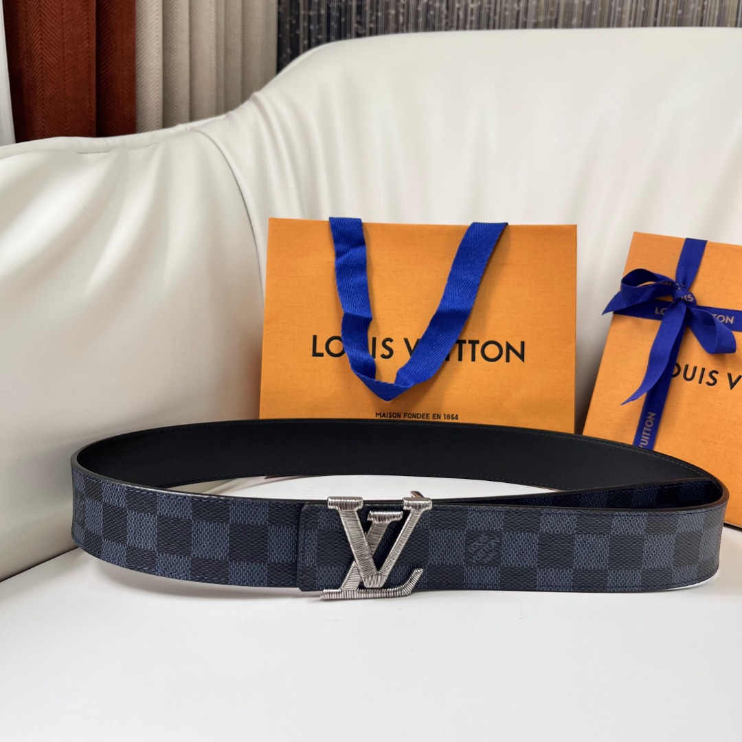 Louis Vuitton Damier Canvas Belt with LV Initial Buckle, 4.0 cm 2 o 1icpsvkvi173b1hf31hbmb5ecku18
