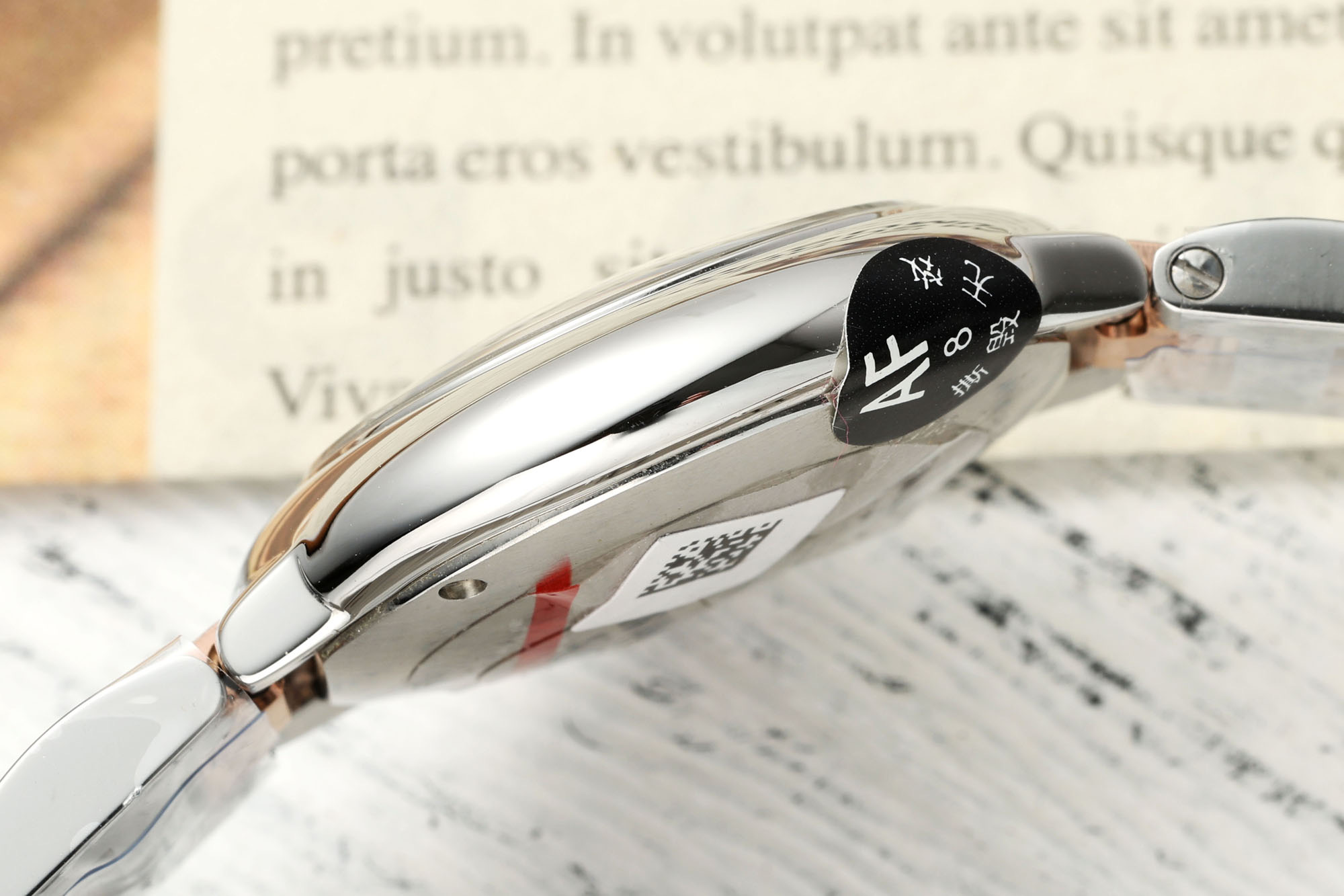 Title: AF Sculpture Swiss Watch Replacement Packaging and Label Summary: AF Sculpture offers high-quality Swiss watches with precise design, materials, and craftsmanship, including interchangeable components for authenticity. - 图片 5