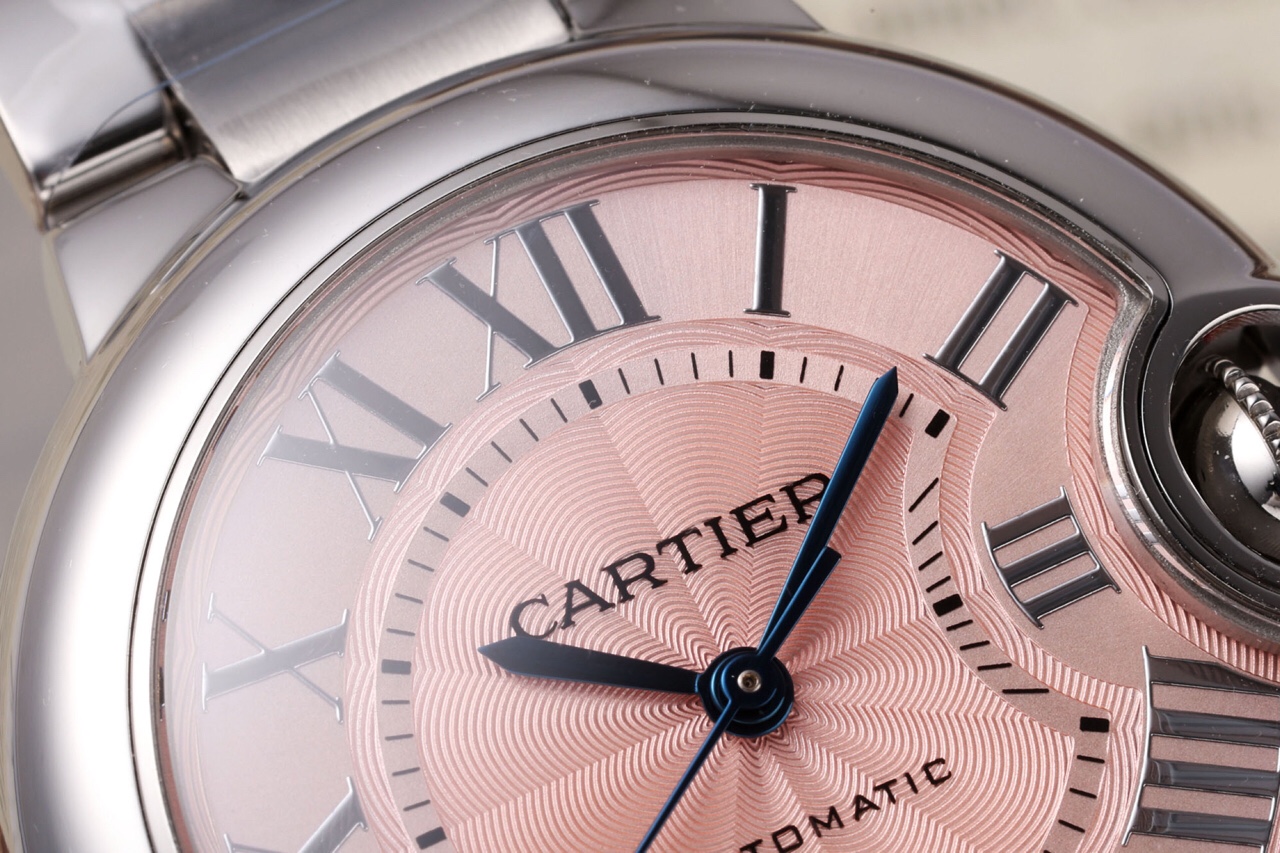 “AF Cartier 33mm Blue Balloon Watch: Swiss-Made Precision with High-Quality Materials for Stylish Daily Wear” - 图片 3