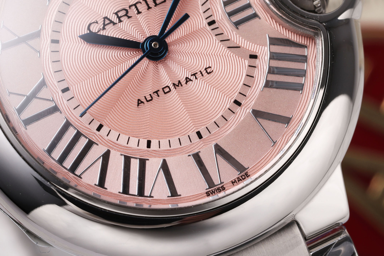 “AF Cartier 33mm Blue Balloon Watch: Swiss-Made Precision with High-Quality Materials for Stylish Daily Wear” - 图片 4