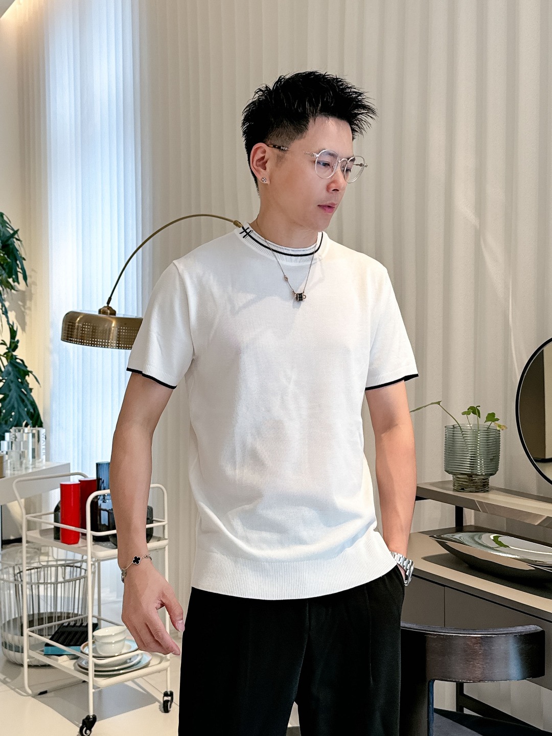Hermes Men's Short Sleeve Top Knit Top Letter Logo - Chic and Comfortable 2 o 1i5bp7uu01f5j1loqqmoo3qd10