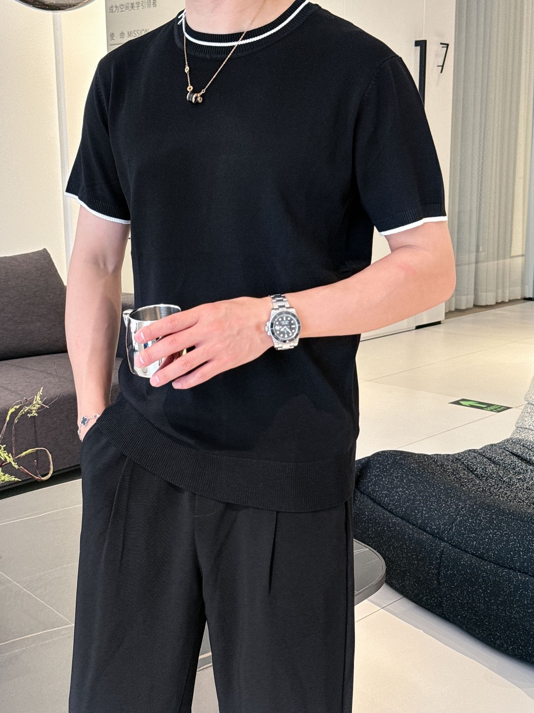 Hermes Men's Knitted Short Sleeve T-Shirt with Logo - Stylish & Comfortable 3 o 1i5bq035s143b3it1q7s1ps31nng1