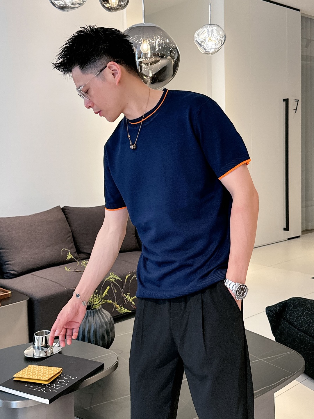 Hermès Men's Knitted Short Sleeve Top with Logo - Stylish & Comfortable 3 o 1i5bq0onm1oks1cdhaovuah1f071