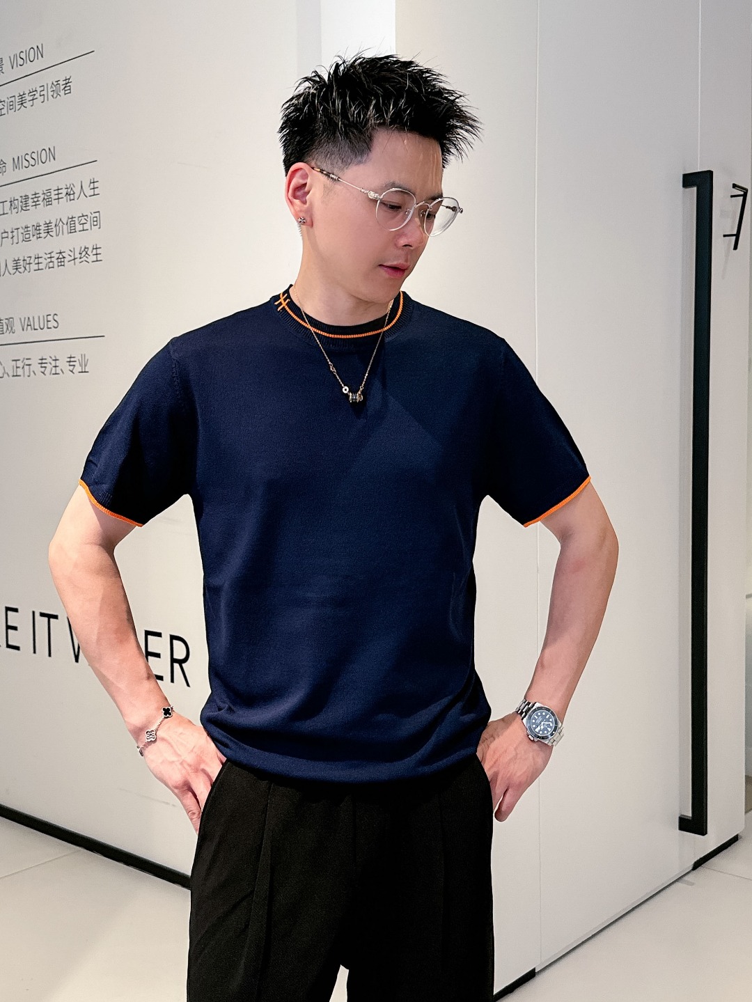Hermès Men's Knitted Short Sleeve Top with Logo - Stylish & Comfortable 9 o 1i5bq0onscvh1ibhr1c1bu7puf7