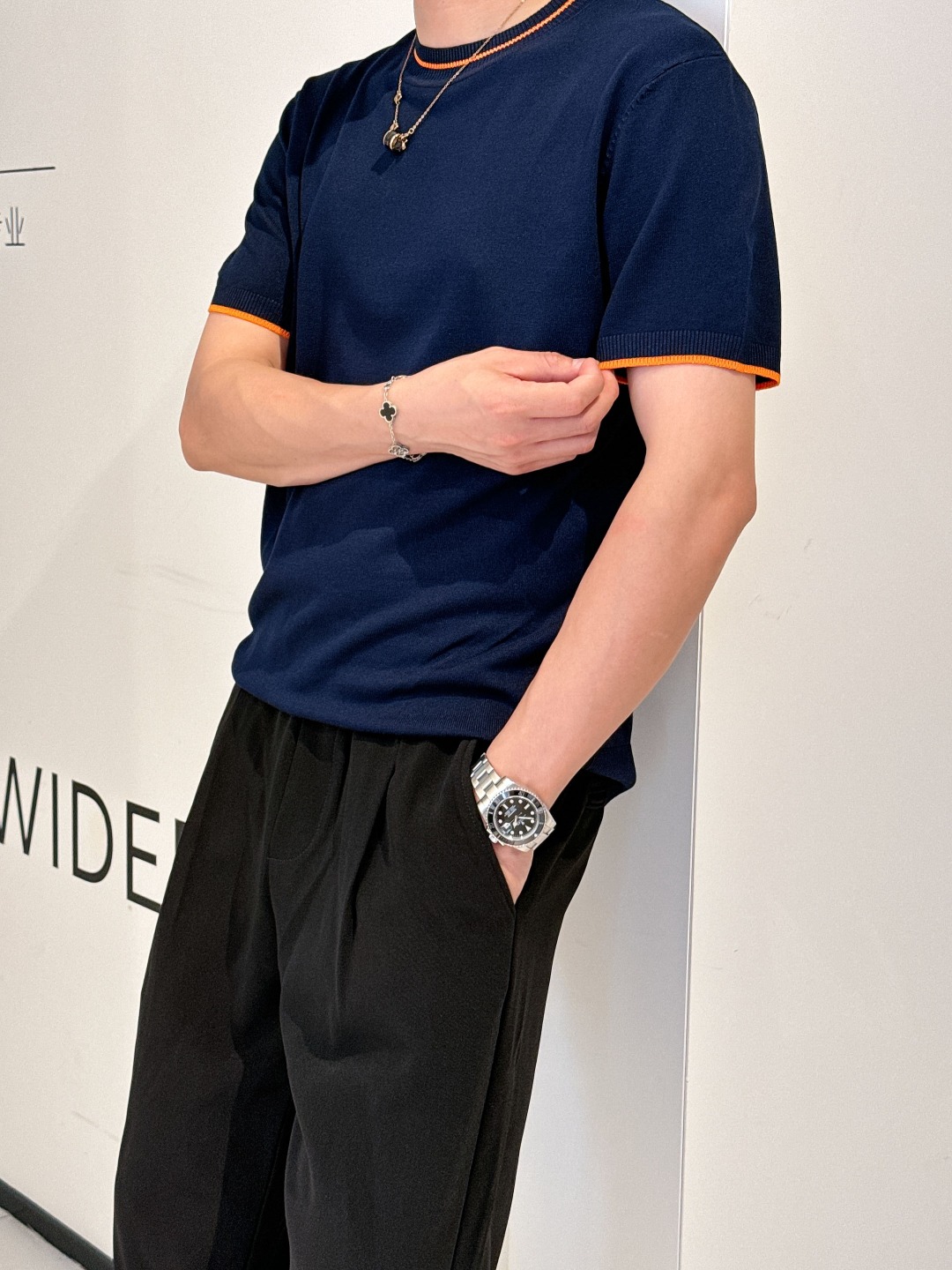 Hermès Men's Knitted Short Sleeve Top with Logo - Stylish & Comfortable 10 o 1i5bq0ontihaeqk1gmkr2s13i38