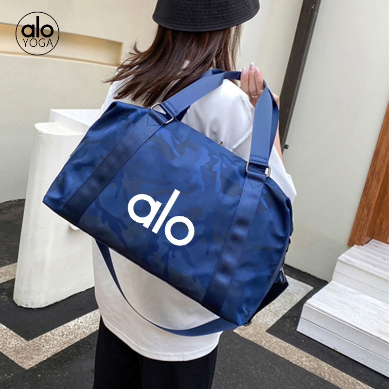 Alo accessories aloyoga