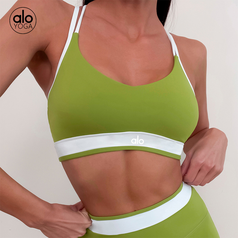 Alo set yoga black and white