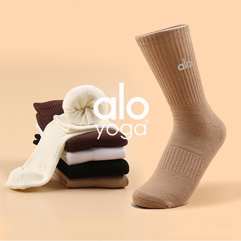 Alo accessories cross-border sports socks for men and women sweat-absorbent breathable high-elastic solid color running fitness Pilates mid-calf yoga