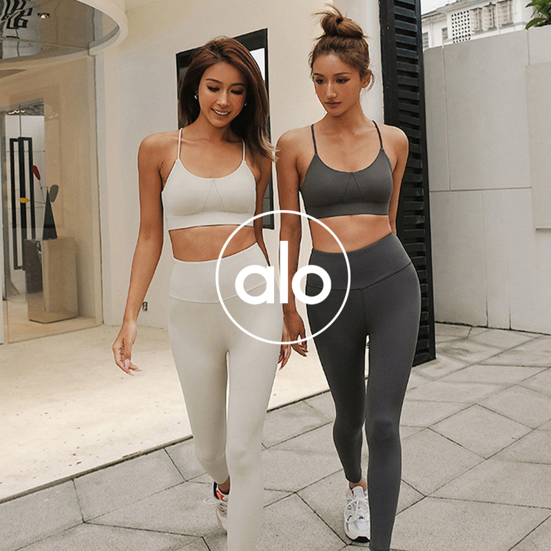 Alo sports bra yoga white
