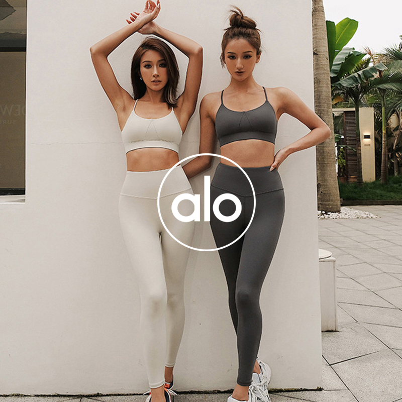 Alo sports bra yoga white